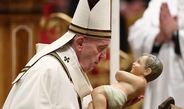 The-Pope-has-already-signed-up-for-Christmas-events-2810552